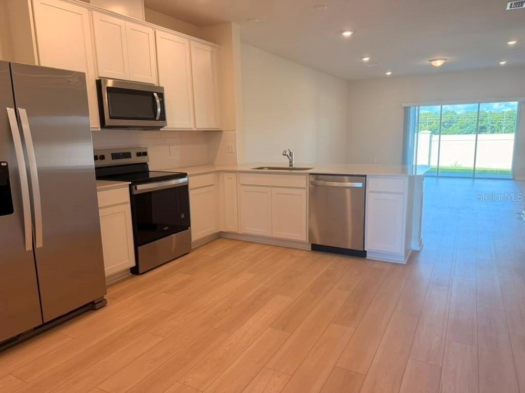 4340 Chester Springs Blvd - Photo 5 of 30