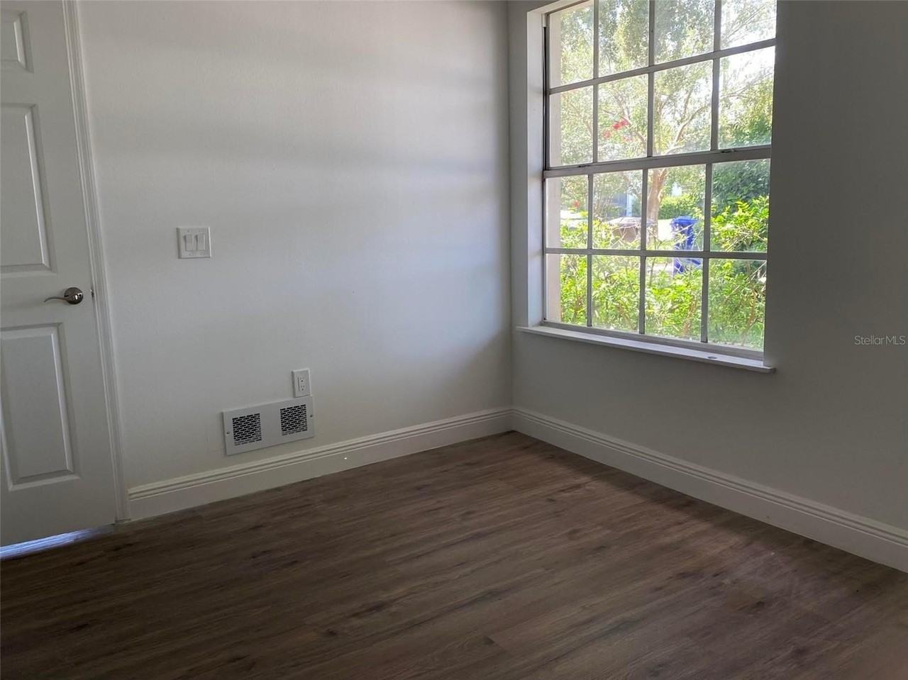 2522 Heath Ct - Photo 3 of 7