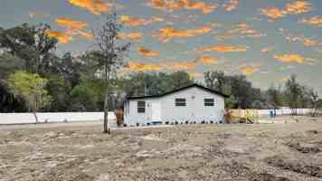 featured image of 2607 Ne 140th St