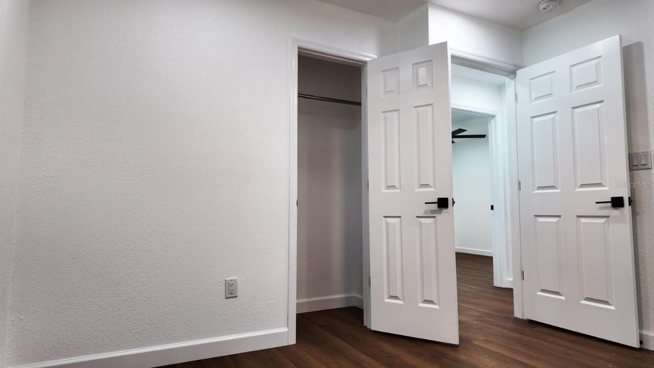 2607 Ne 140th St - Photo 5 of 9