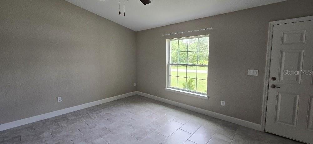 2830 Sw 162nd Ln - Photo 2 of 4