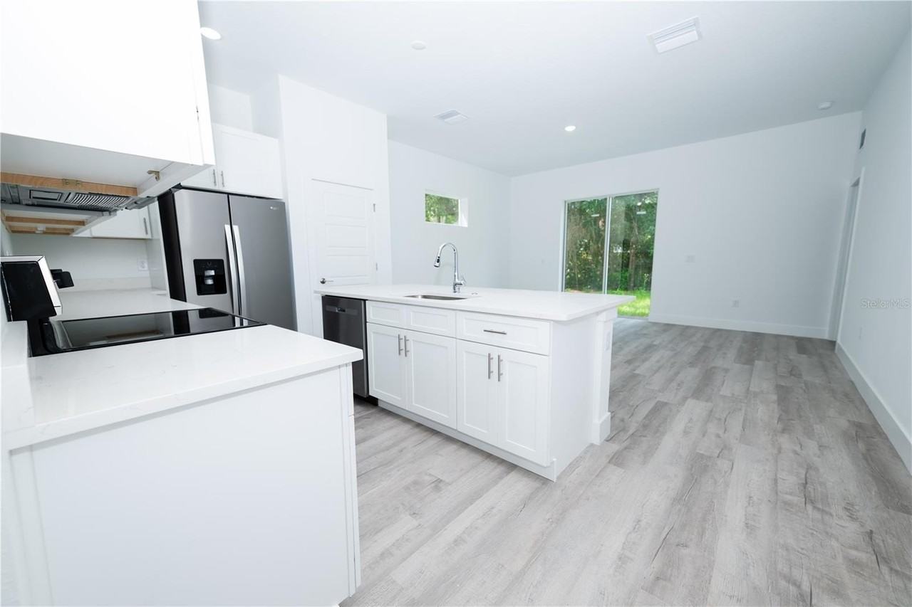 9298 N Mendoza Way - Photo 5 of 32
