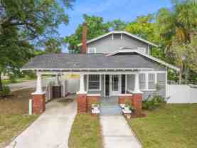 6810 N Navin Ave - Photo 1 of 1