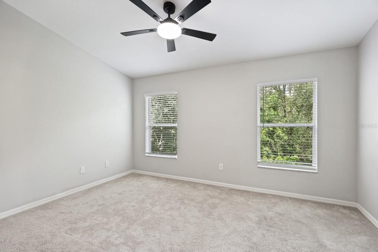 9722 Forestdale Ct - Photo 5 of 19