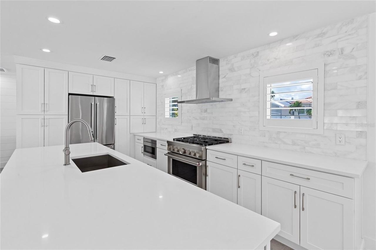 113 17th St - Photo 7 of 30