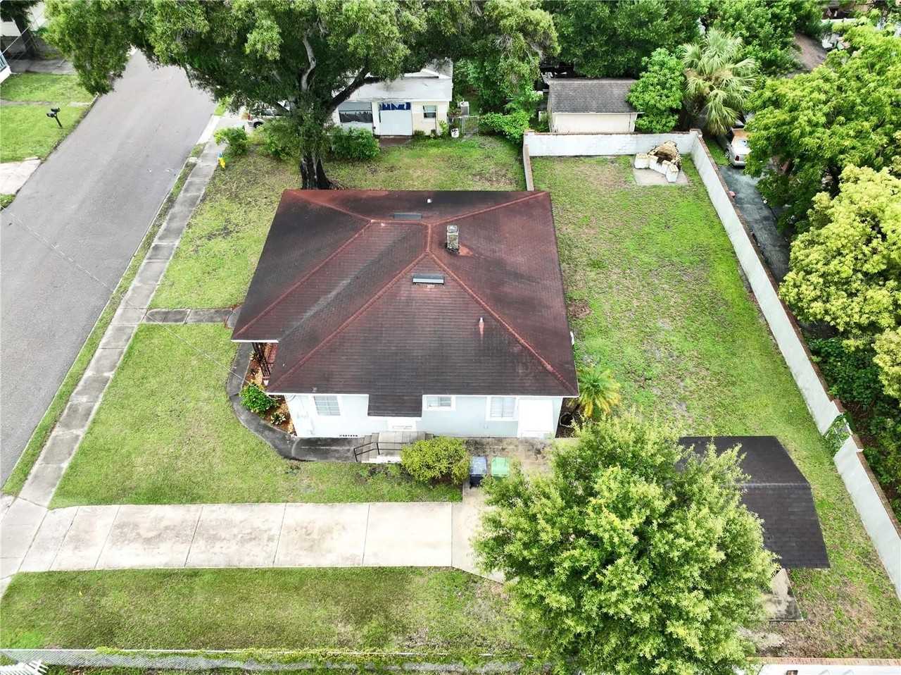 2211 Durham St - Photo 3 of 50