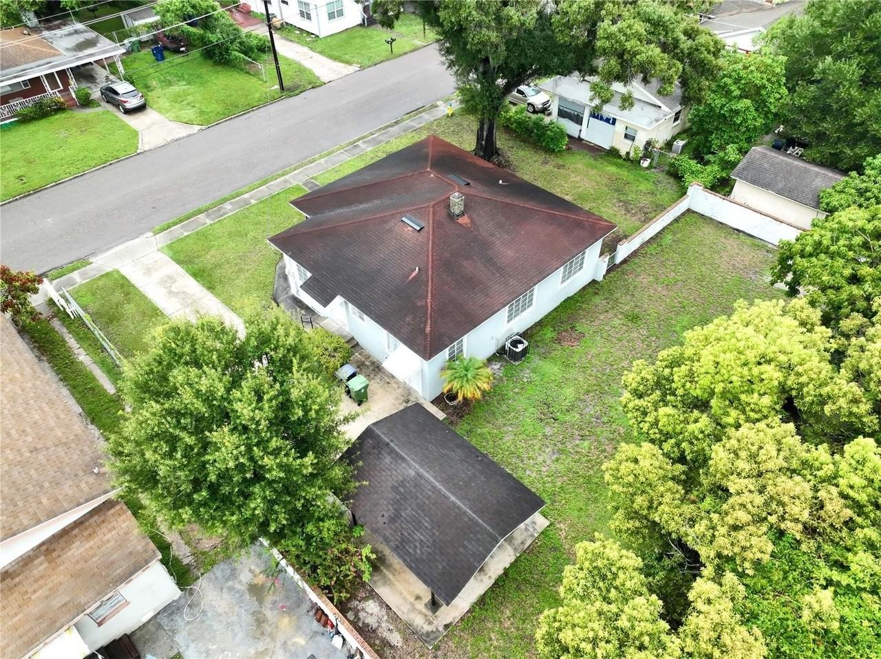 2211 Durham St - Photo 5 of 50