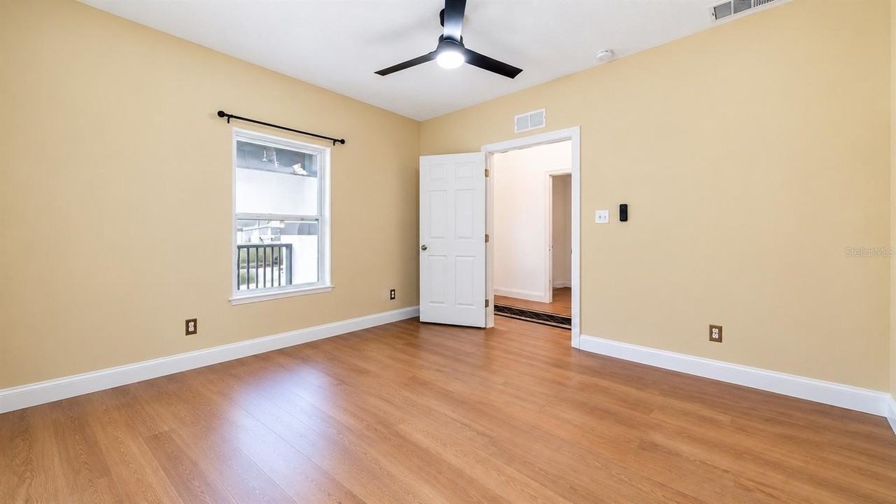 2610 W Cypress St - Photo 4 of 13