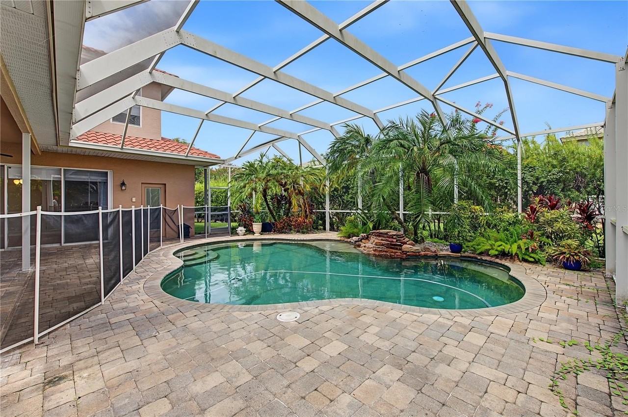 2309 Messenger Cir - Photo 3 of 44