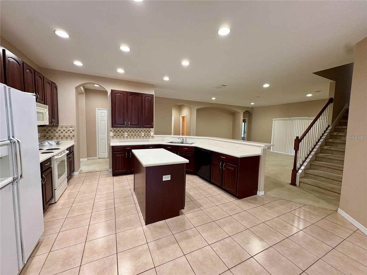 1849 Mira Lago Cir - Photo 6 of 28