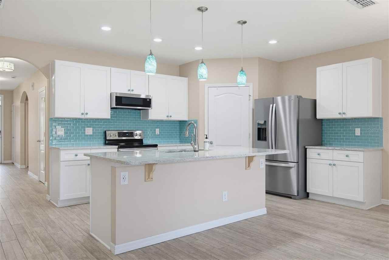 2751 Star Coral Ln - Photo 4 of 40