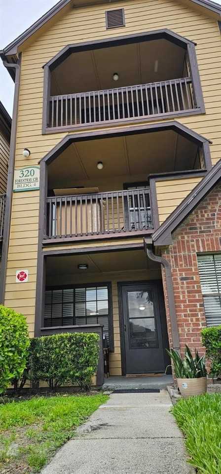 320 Forestway Cir #107 - Photo 2 of 31
