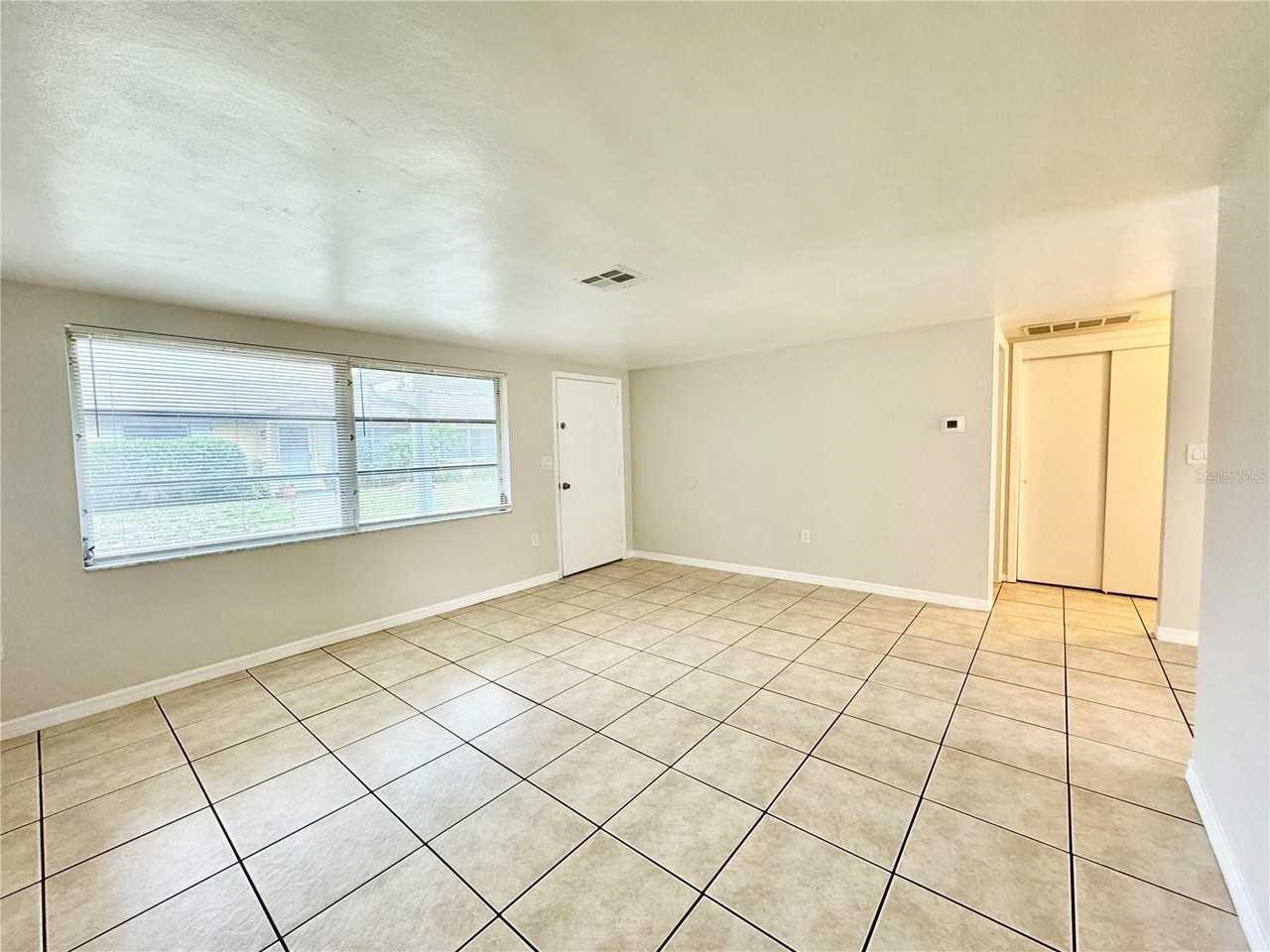 5815 Dailey Ln - Photo 7 of 23