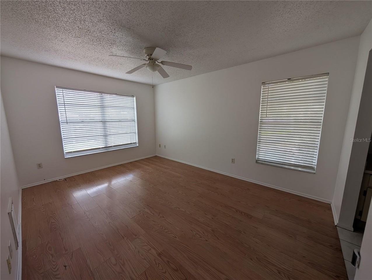 1130 Dover Ct - Photo 6 of 21
