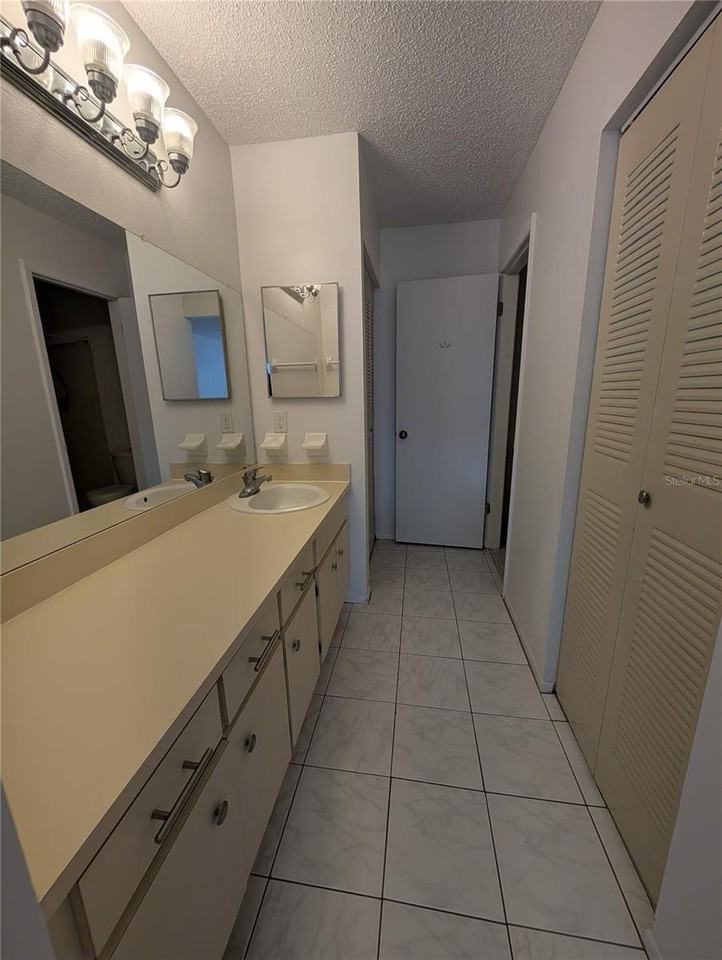 1130 Dover Ct - Photo 7 of 21