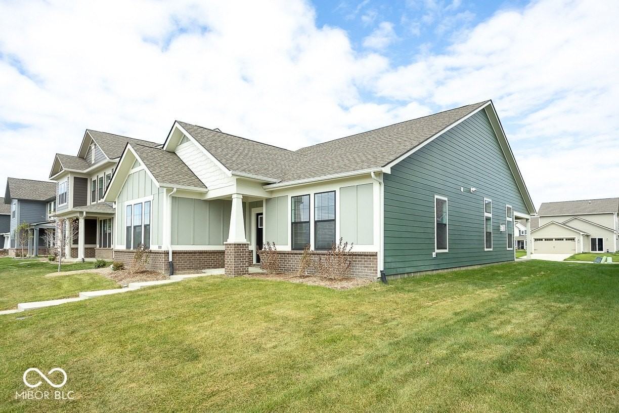 15384 Cardonia Rd - Photo 2 of 45