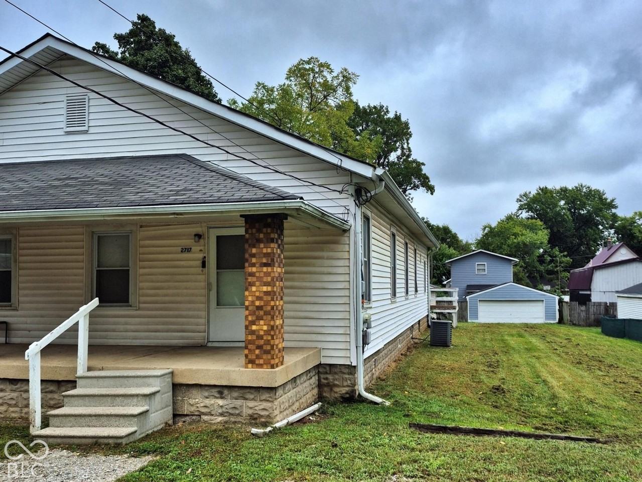 2717 S Moreland Ave - Photo 3 of 21
