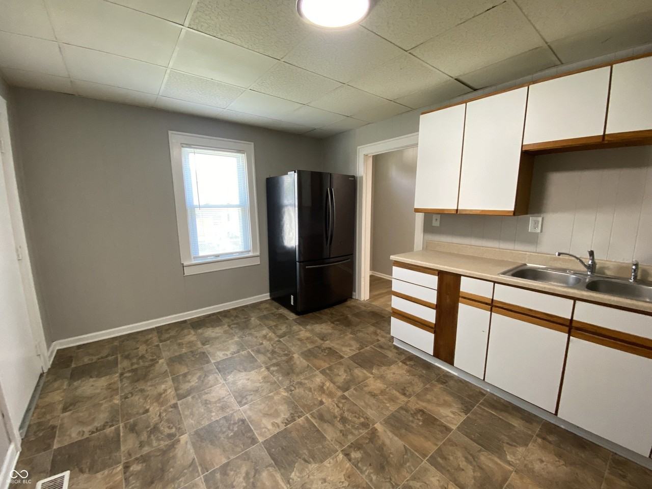 2717 S Moreland Ave - Photo 7 of 21