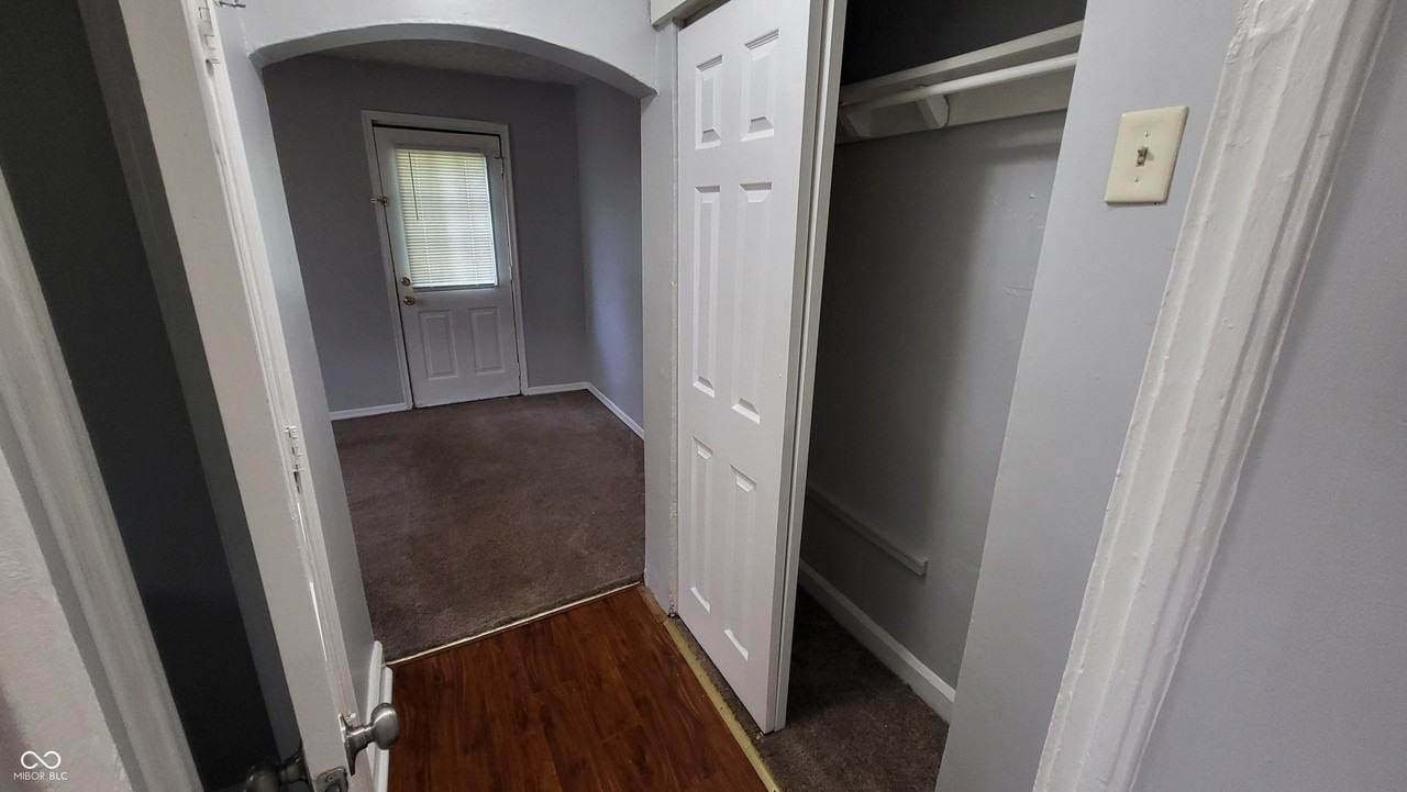 2338 Calhoun St - Photo 5 of 15