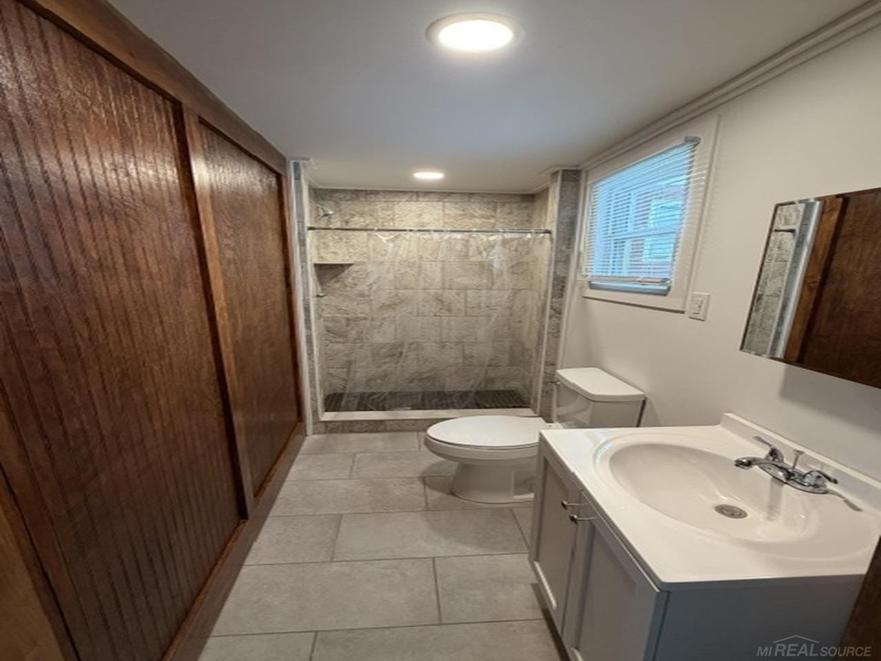 264 Cass Ave - Photo 3 of 7