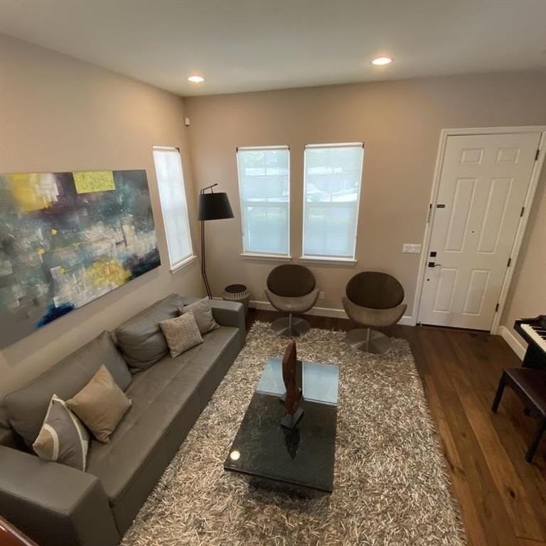 1837 Worthington Cir - Photo 2 of 17