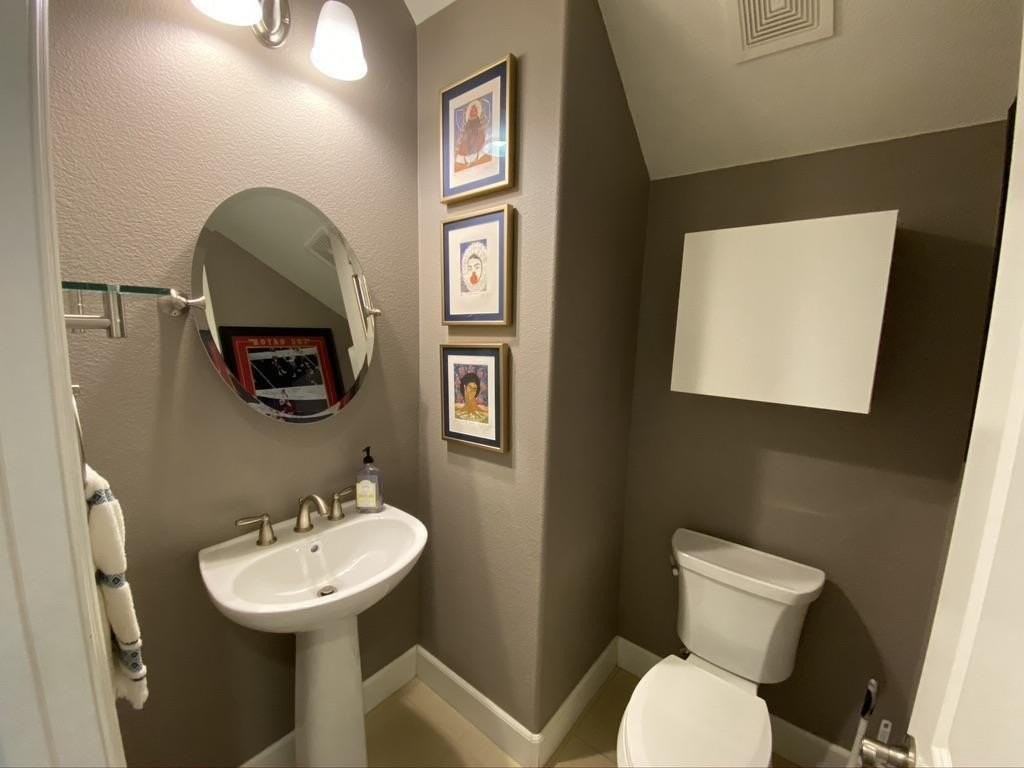 1837 Worthington Cir - Photo 6 of 17