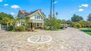 1130 Edgewood Rd - Photo 5 of 50