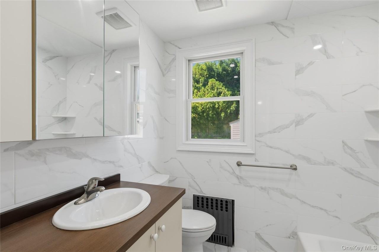 1 Alvin St #2 - Photo 6 of 11