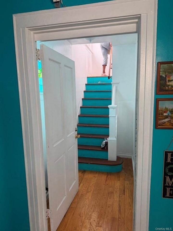 22823 Mentone Ave - Photo 2 of 8