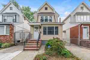 featured image of 7139 Nansen St