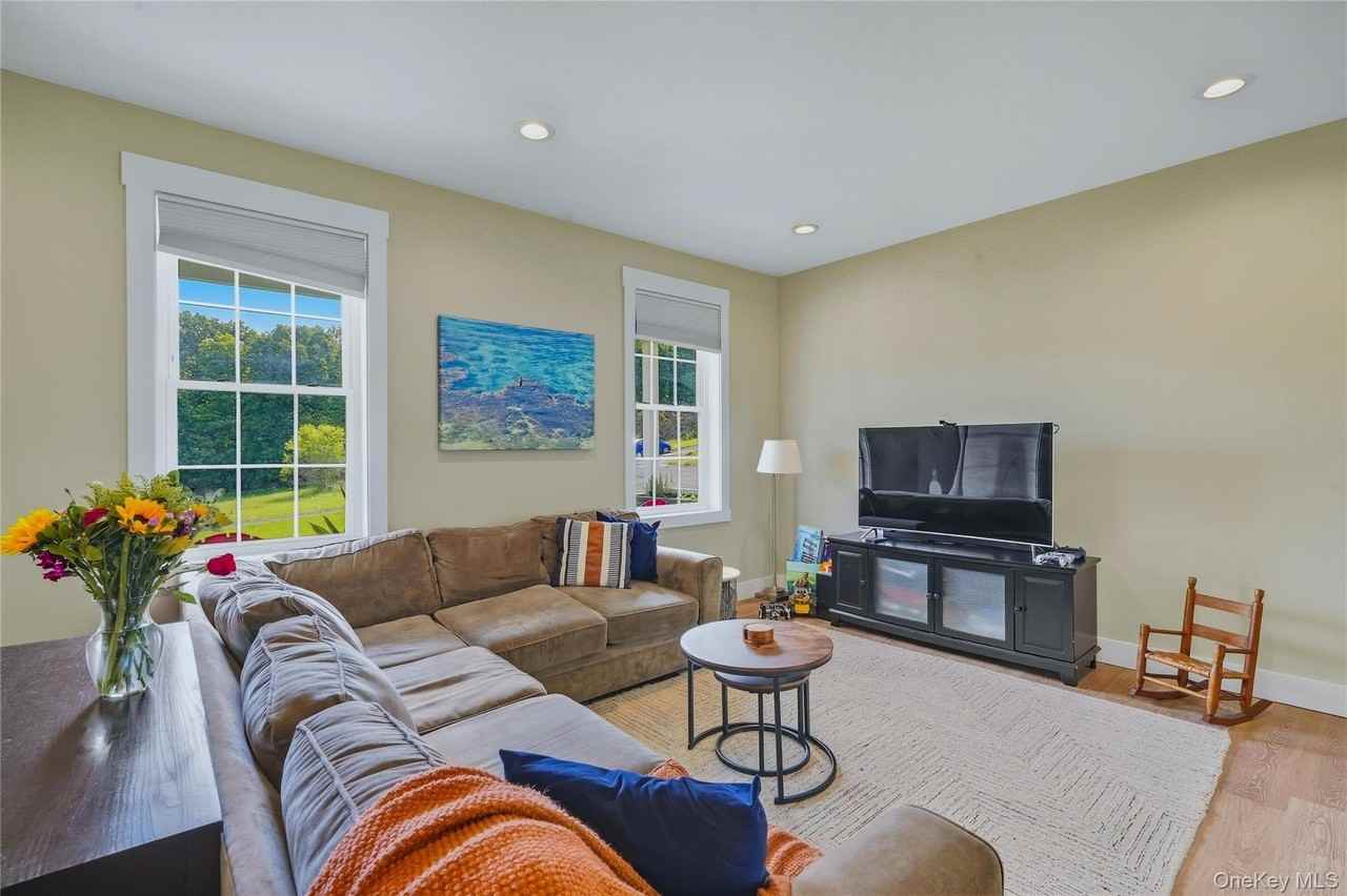 148 Pancake Hollow Rd #A - Photo 5 of 28