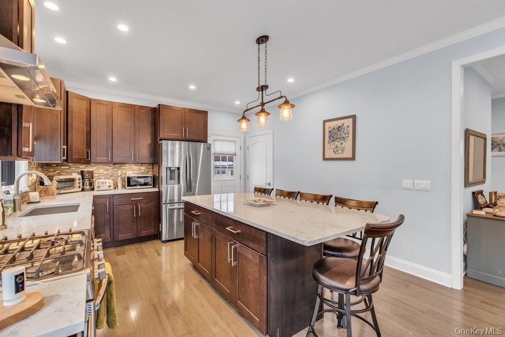 300 Fiddler Ln - Photo 4 of 27