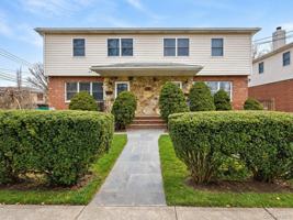 featured image of 2 Pequot Ave #A