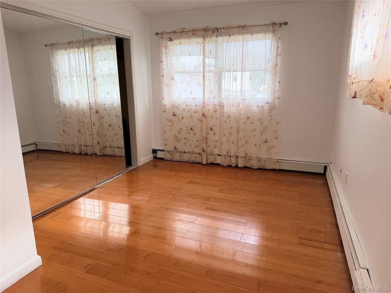 4 Carriage Ln - Photo 5 of 15