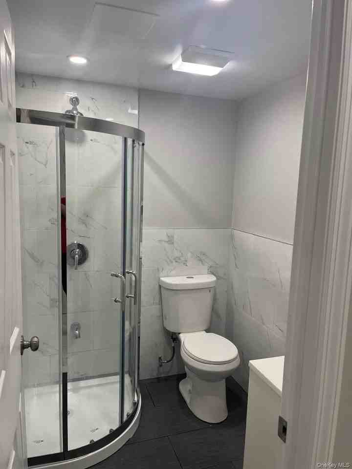 2213 Belmont Ave #1B - Photo 3 of 4