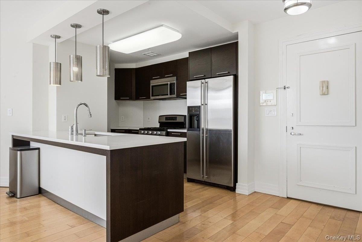 6405 Yellowstone Blvd - Photo 5 of 29