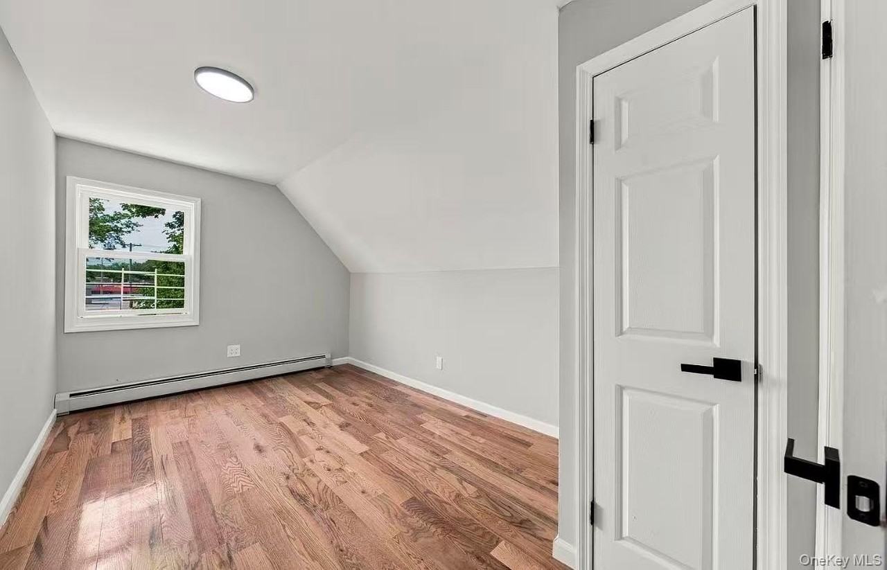 13714 Bedell St - Photo 4 of 8