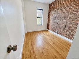 featured image of 2856 47th St #3F