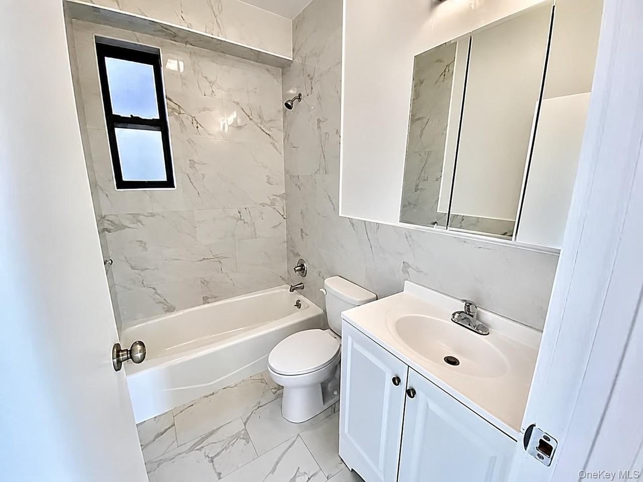 2856 47th St #3F - Photo 7 of 11