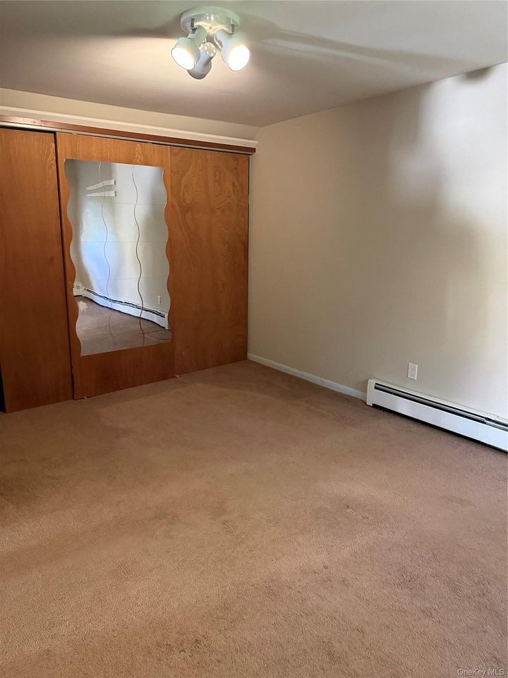15 5th Ave - Photo 3 of 5