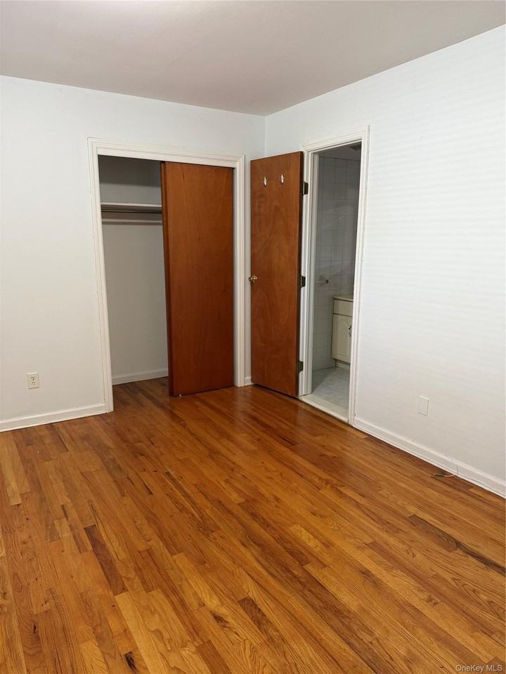 210 Orchard St - Photo 7 of 8