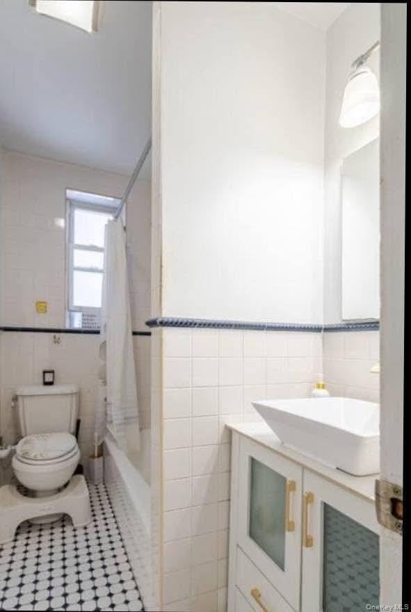 6536 Wetherole St #103 - Photo 5 of 25