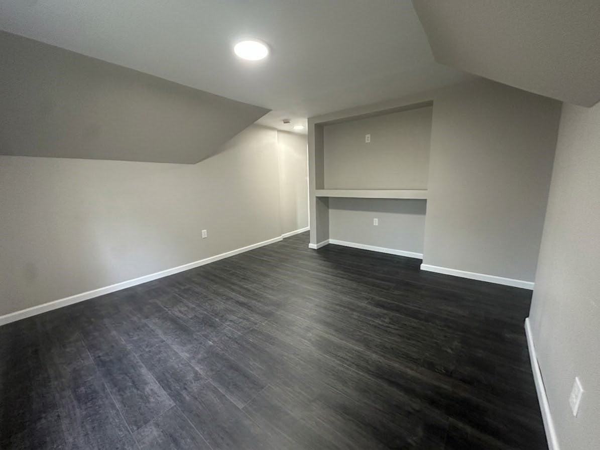 39 Cortland St #3 - Photo 3 of 10