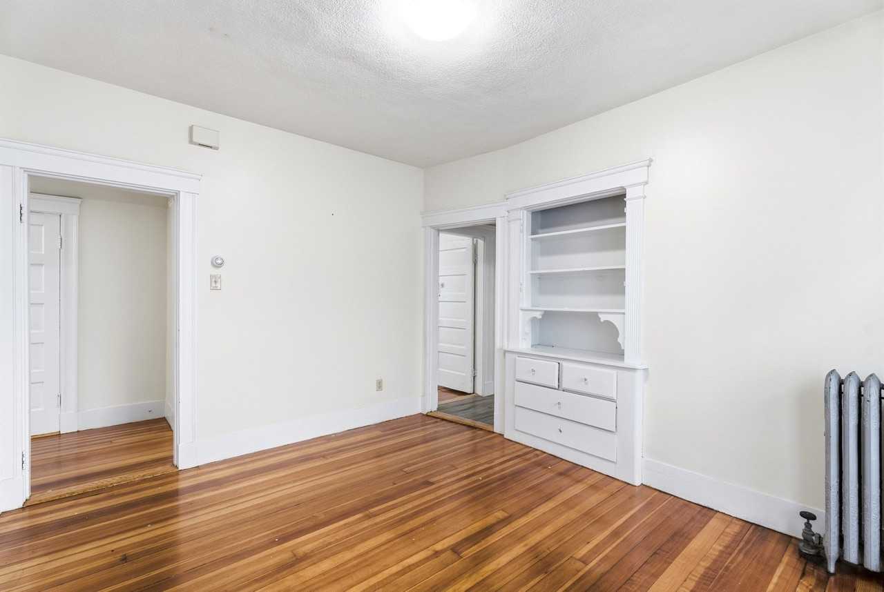 63 Prichard Ave - Photo 4 of 30