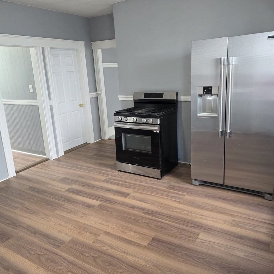 296 Howard St #1 - Photo 2 of 10