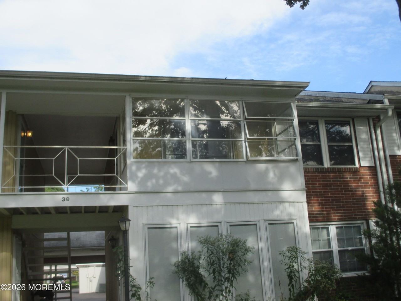 38K Cambridge Ct #K - Photo 2 of 18