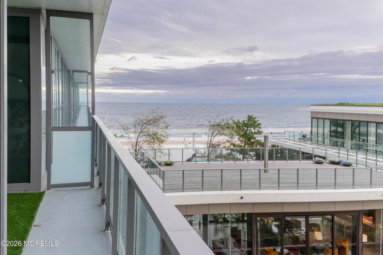 1101 Ocean Ave #605