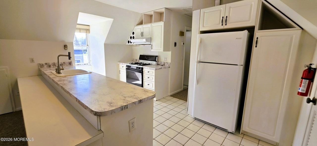 600 Union Ave #2ndFL - Photo 7 of 14
