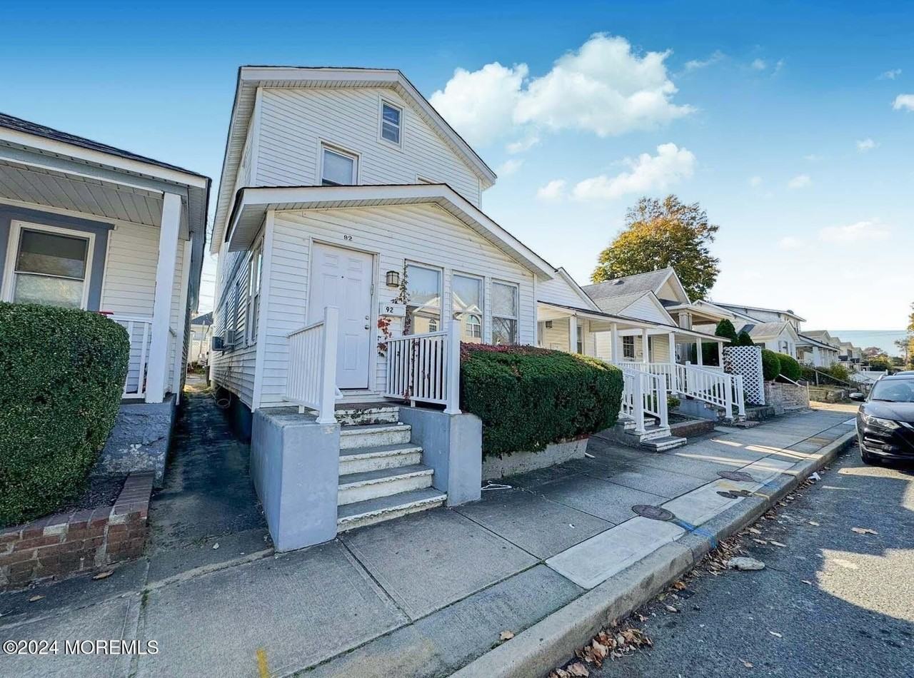 92 Poplar Ave - Photo 2 of 3