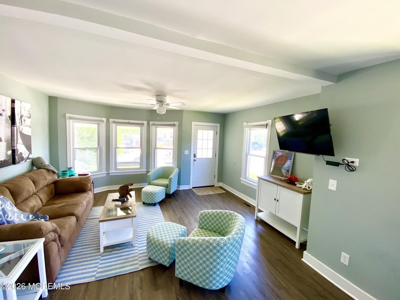 614 Ocean Park Ave - Photo 3 of 9